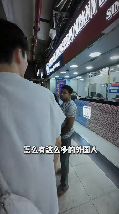 內地男行麥理浩徑抽筋兼缺水 抱怨欠一設施!網民斥無邏輯:你適合留在家中