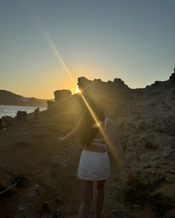 多位圈中好友出席與周嘉洛攬實合照 多位圈中好友出席與周嘉洛攬實合照