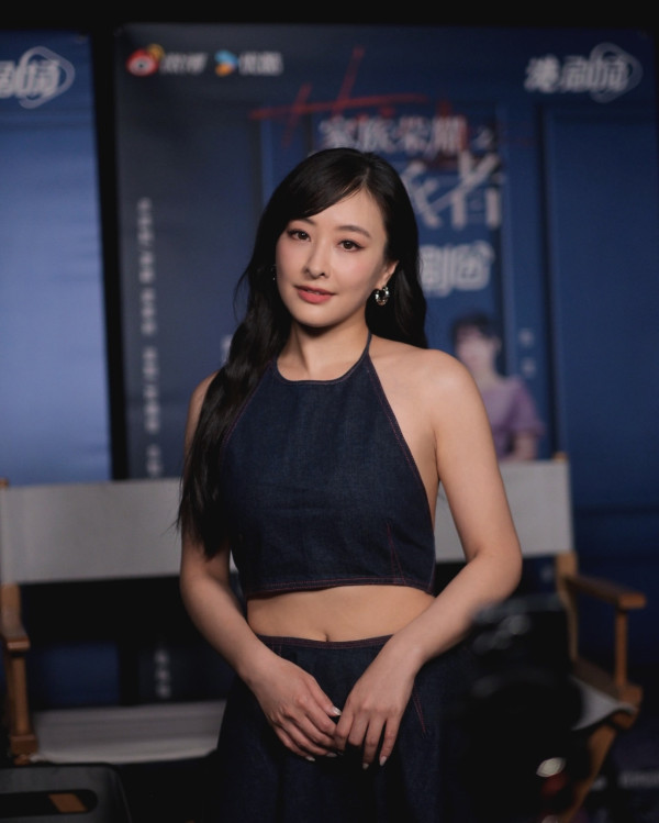 陳瀅35歲生日公開泳衣正面相中門大開