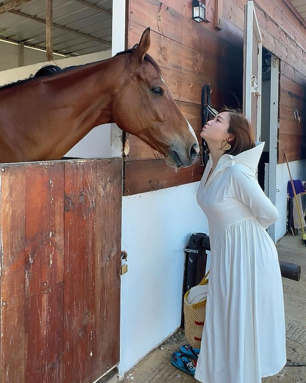 前港姐冠軍布吉曬健身成果 曾甫全裸照 弗爆身材不輸郭珮文