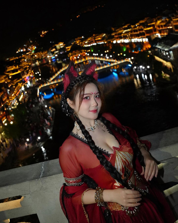 前港姐冠軍布吉曬健身成果 曾甫全裸照 弗爆身材不輸郭珮文