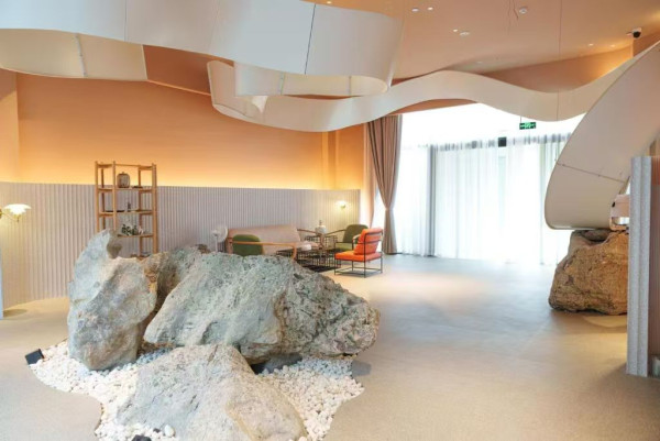 【旅遊鋒】張家界美術岩語間民宿的獨特魅力 