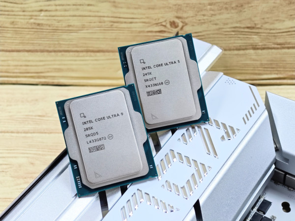 Intel Core Ultra 9 285K、Ultra 5 245K 實測！AI 全加速、改善功耗！