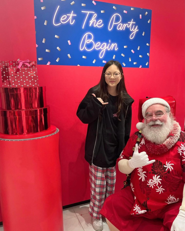 《超人回來了》秋小愛13歲生日!父母PO相慶祝感性落淚!近照判若兩人