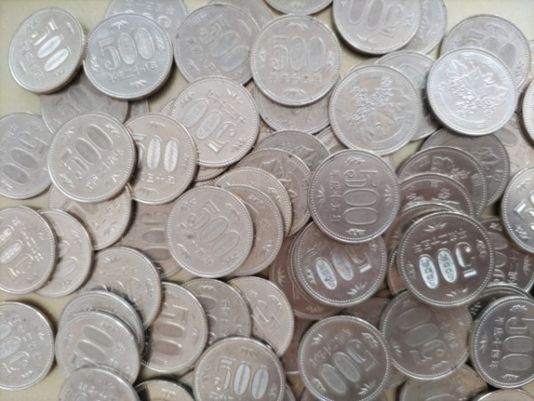 富士山頂10月底仍然光禿禿 創130年最晚初冠雪紀錄!極端氣候影響積雪延遲