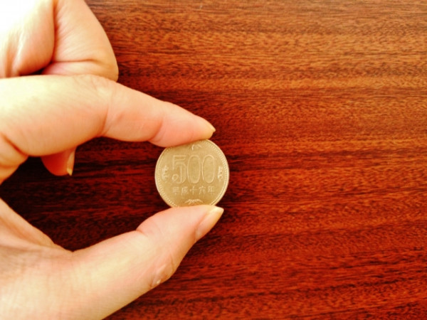 富士山頂10月底仍然光禿禿 創130年最晚初冠雪紀錄!極端氣候影響積雪延遲