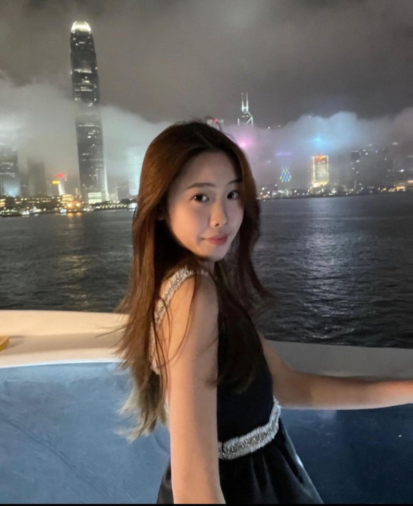 區明妙遊京都神社順便追星？ 甫近鏡自拍曝光真實皮膚狀態！ 