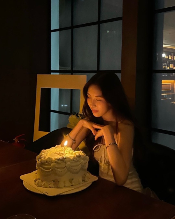 區明妙遊京都神社順便追星？ 甫近鏡自拍曝光真實皮膚狀態！ 