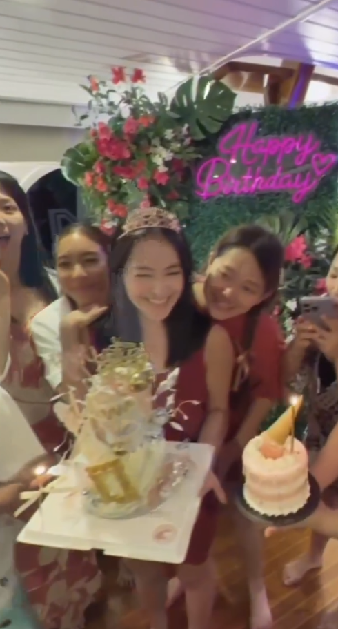 陳瀅35歲生日公開泳衣正面相中門大開