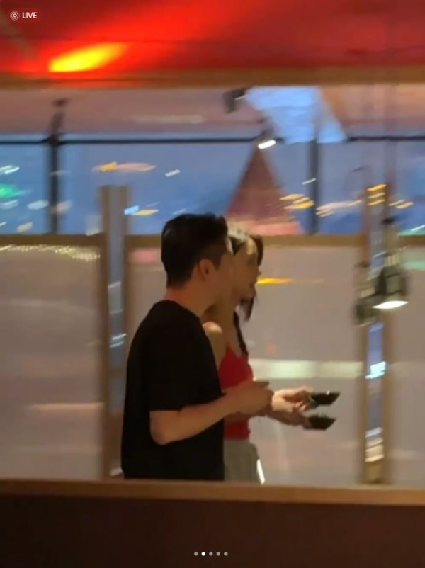 食海底撈巧遇Angelababy 親民舉V合照 意外曝35歲真實容貌 