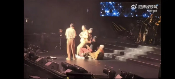 74歲譚詠麟因病延期惠州演唱會 拍片狂咳致歉：會努力調理好身體 