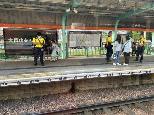 天水圍輕鐵站嚴捉逃票！港鐵職員天逸站樂湖站查票街坊：捉咗唔少