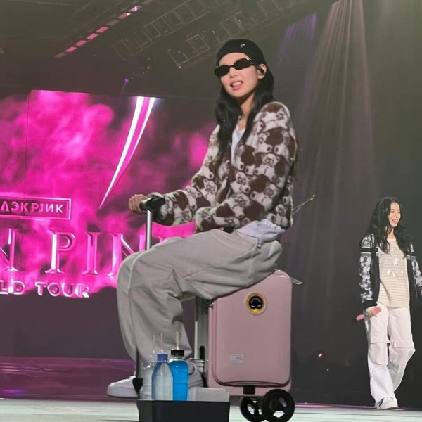 內地女攜電篋搭香港廉航 大呻被罰過萬日圓/飛機4小時都在抖：以為自己要死了 