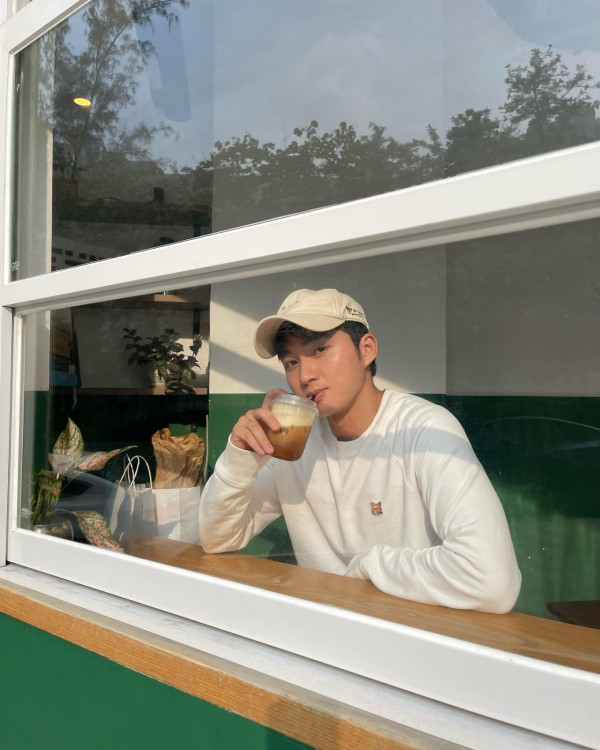 周嘉洛半裸騷肌