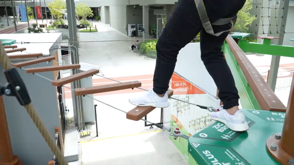 鄺玲玲胡慧冲新一輯泰國旅遊節目首播 首集推薦景點 星戰Cafe/摩洛哥式Spa/繩網