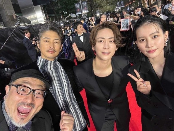 梁朝偉東京出行獲4人做1件事！ 網友驚訝排場大：像首相出行 