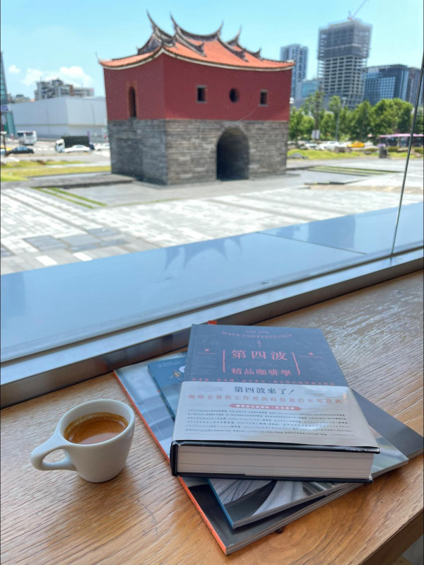 台北車站美食 Mountain Kids Coffee Roaster(圖片來源:Facebook@MKCR) 台北車站美食 Mountain Kids Coffee Roaster(圖片來源:Facebook@MKCR)