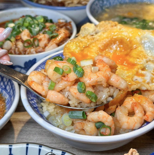 台北車站美食 忠青商行(圖片來源:Facebook@忠青商行) 台北車站美食 忠青商行(圖片來源:Facebook@忠青商行)