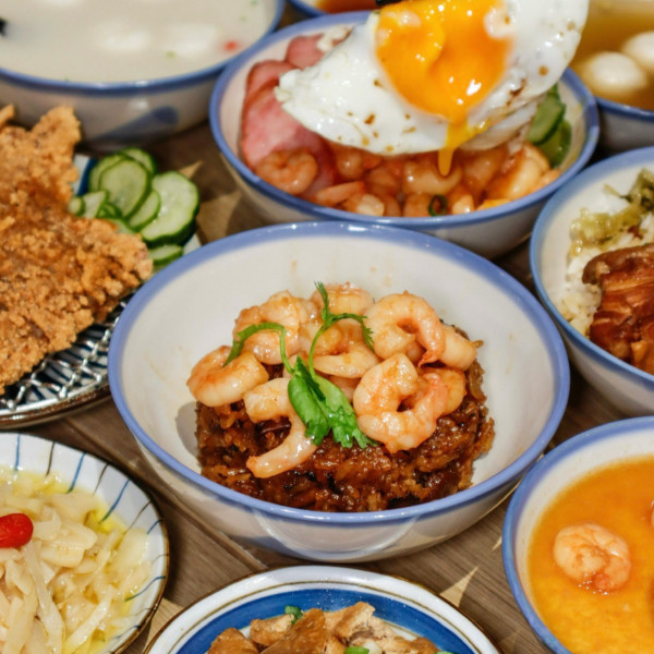 台北車站美食 忠青商行(圖片來源:Facebook@忠青商行) 台北車站美食 忠青商行(圖片來源:Facebook@忠青商行)