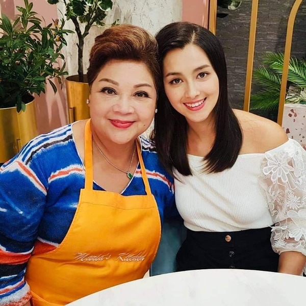 前港姐冠軍家族旅行曬健康膚色 竟被誤會騎大象急急澄清