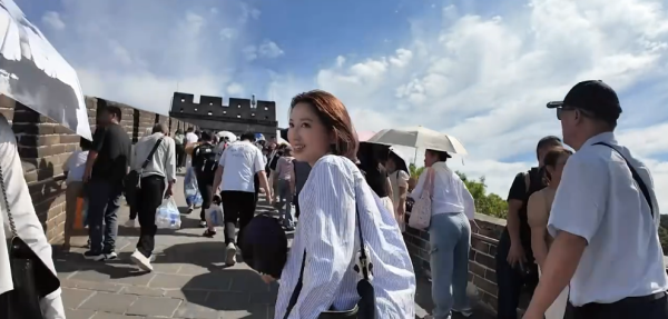 日本妹遊長城批中國遊客4宗罪 拍片爆被一行為嚇壞 整條長城黐滿XX