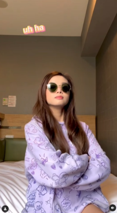 聲夢小花畫作於法國羅浮宮展出 趙紫諾年僅16歲!音樂藝術天份一樣高