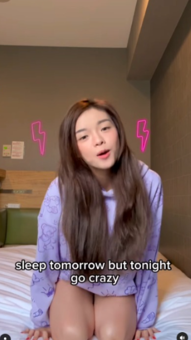 聲夢小花畫作於法國羅浮宮展出 趙紫諾年僅16歲!音樂藝術天份一樣高