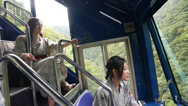 落選港姐鍾溥敏馬爾代夫度蜜月 大晒泳衣沙灘清涼照引羡慕:你老公太幸福