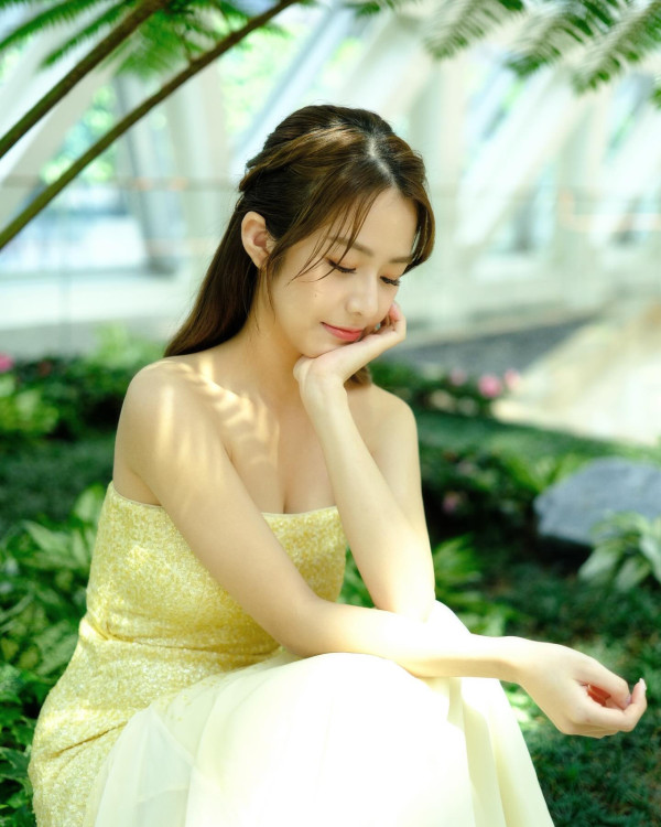 莊子璇全身透視現身節目巡禮