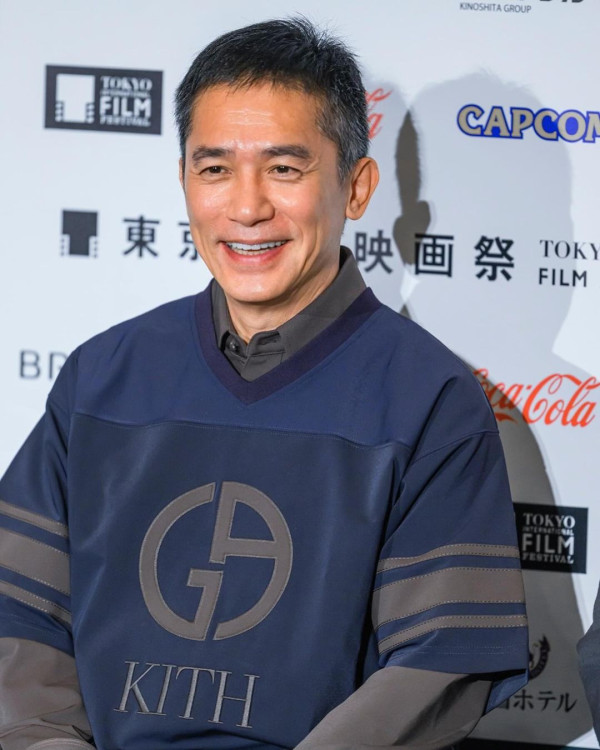 梁朝偉東京出行獲4人做1件事！ 網友驚訝排場大：像首相出行 