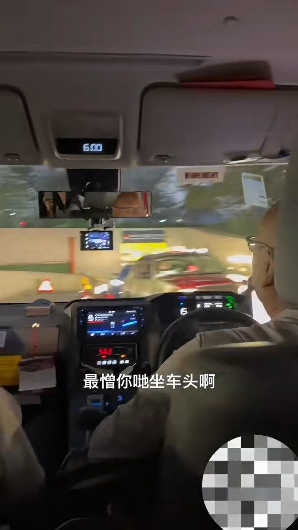 旅客嫌香港雪糕車雪糕唔特別 認為一品牌更佳 網民熱議：食情懷/確實難食 