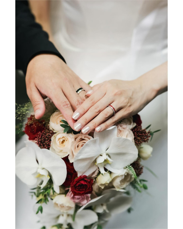 田蕊妮抗癌最新近況！杜汶澤甫老婆裸背出浴照 曝光手術疤痕 