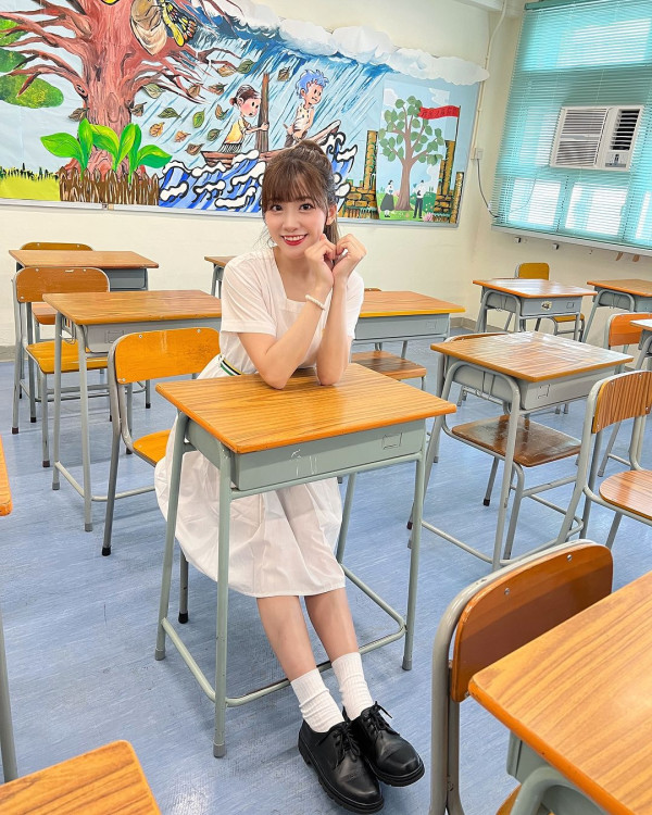 TVB御用童星離巢轉行做超索空姐!公開外藉老公合照!化身旅遊達人