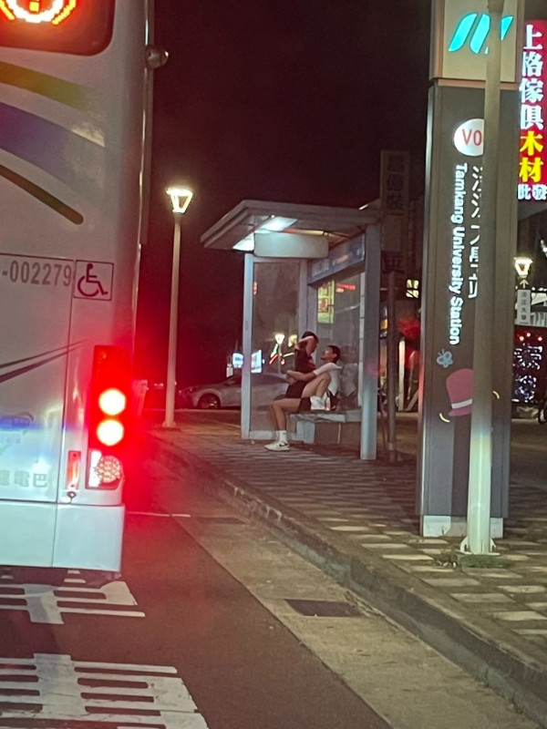 泰國布吉遊客海邊再上演活春宮! 網友見怪不怪:這不是新聞了