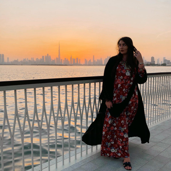 26歲美女KOL嫁杜拜百萬富豪！自爆4大嚴厲規矩！禁止任何異性接近？ 