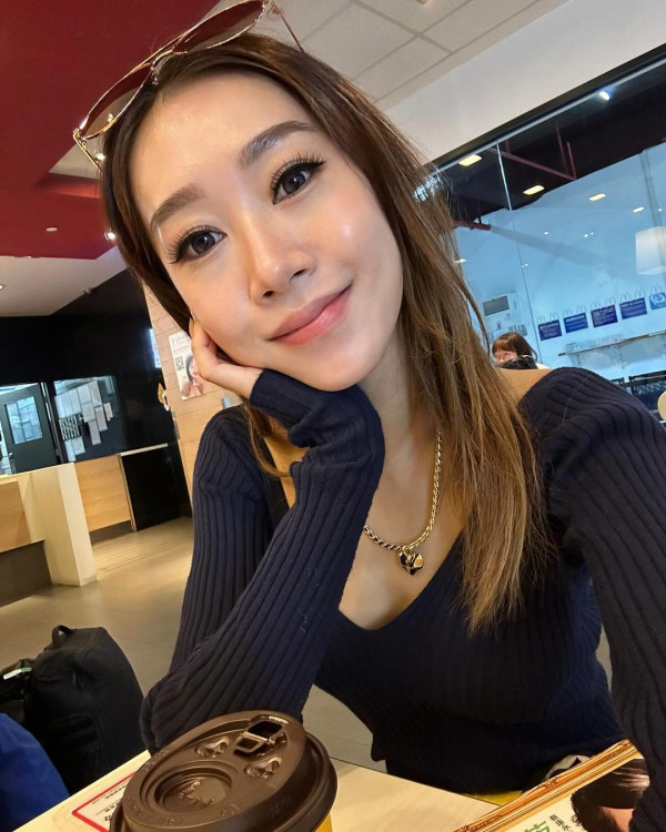 黃心穎二家姐黃心妙IG狂曬火辣相 弗爆身材超吸睛 瘋狂突破性感尺度！ 