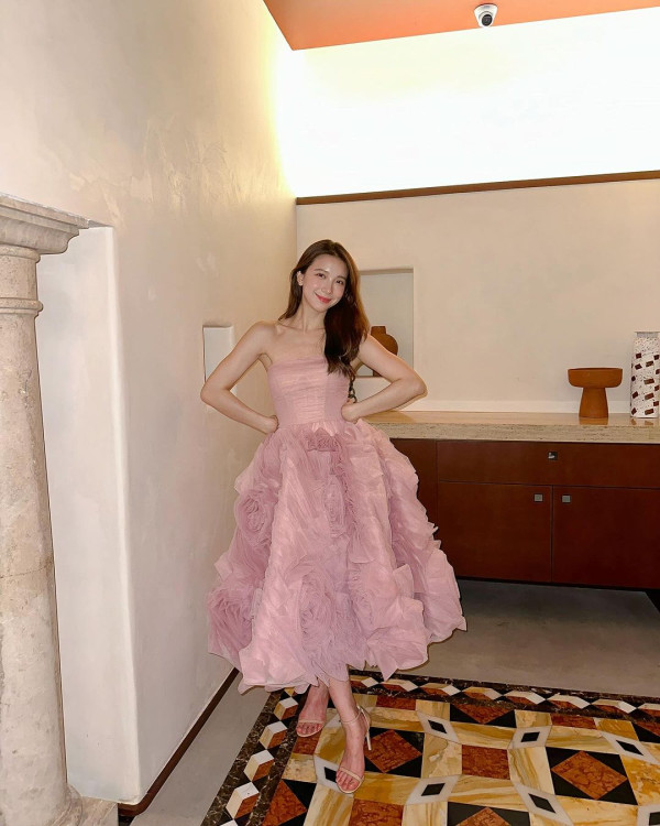 落選港姐鍾溥敏馬爾代夫度蜜月 大晒泳衣沙灘清涼照引羡慕:你老公太幸福