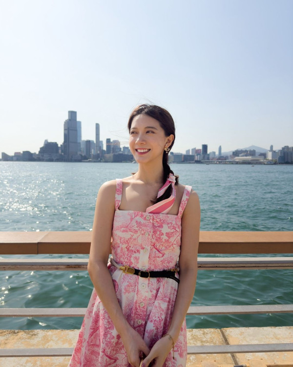 落選港姐鍾溥敏馬爾代夫度蜜月 大晒泳衣沙灘清涼照引羡慕:你老公太幸福