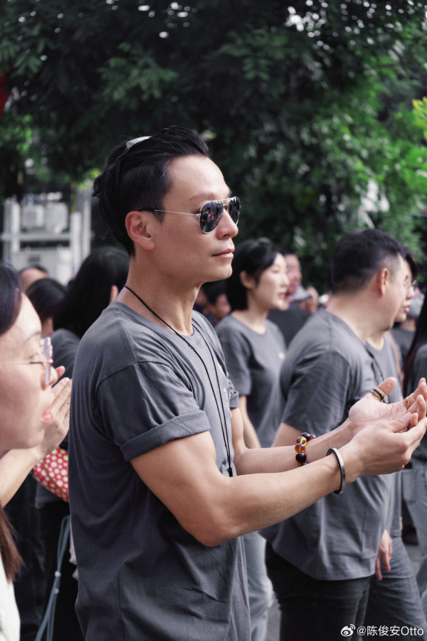 黎芷珊TVB新節目《戰場上》恐遭腰斬 走訪烏克蘭 言論批煽情偏頗不中立 網民向通訊局投訴 