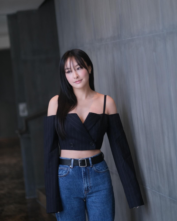 TVB花旦沖繩泳裝曬逆天長腿 玉背超吸睛!告別過往「肉肉身型」