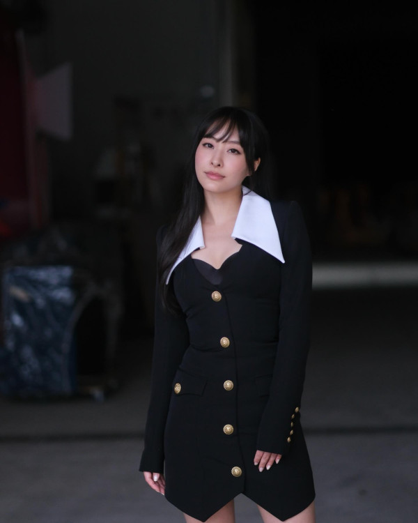 TVB花旦沖繩泳裝曬逆天長腿 玉背超吸睛!告別過往「肉肉身型」