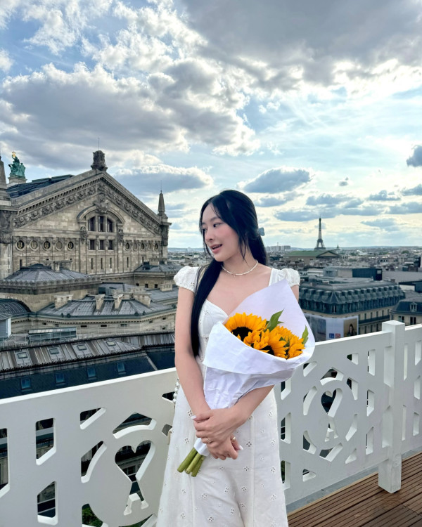 TVB花旦沖繩泳裝曬逆天長腿 玉背超吸睛!告別過往「肉肉身型」