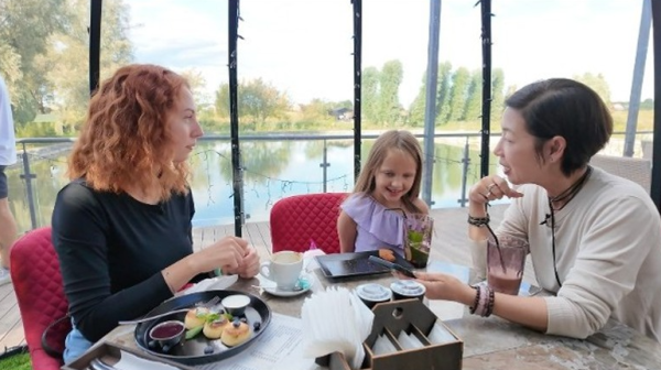 黎芷珊TVB新節目《戰場上》恐遭腰斬 走訪烏克蘭 言論批煽情偏頗不中立 網民向通訊局投訴 