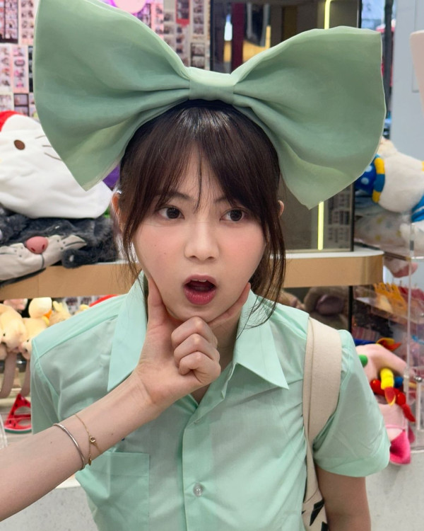 區明妙遊京都神社順便追星？ 甫近鏡自拍曝光真實皮膚狀態！ 