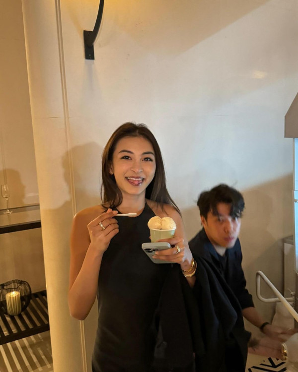 最索星二代出海曬弗爆身材 粉藍比堅尼上陣 逆天長腿超吸睛 