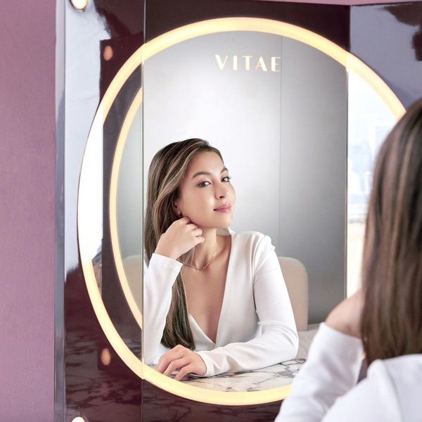 最索星二代出海曬弗爆身材 粉藍比堅尼上陣 逆天長腿超吸睛 