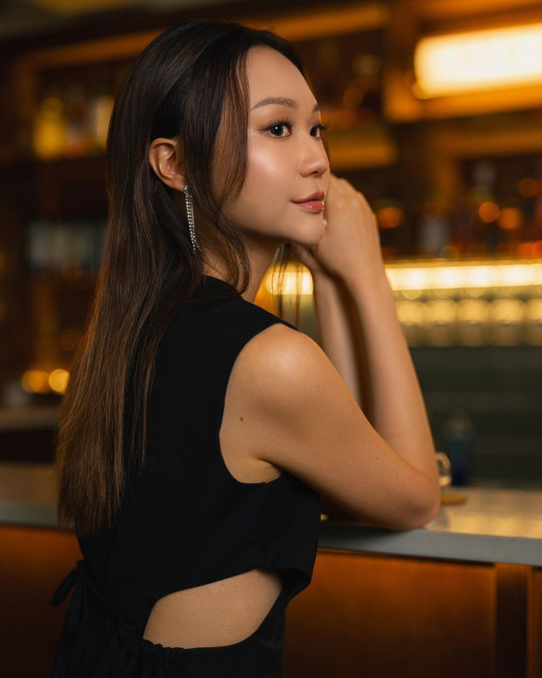前無綫⾸席主播離巢後獲委任廉政公署委員 知性美形象獲網民激讚女人味十足