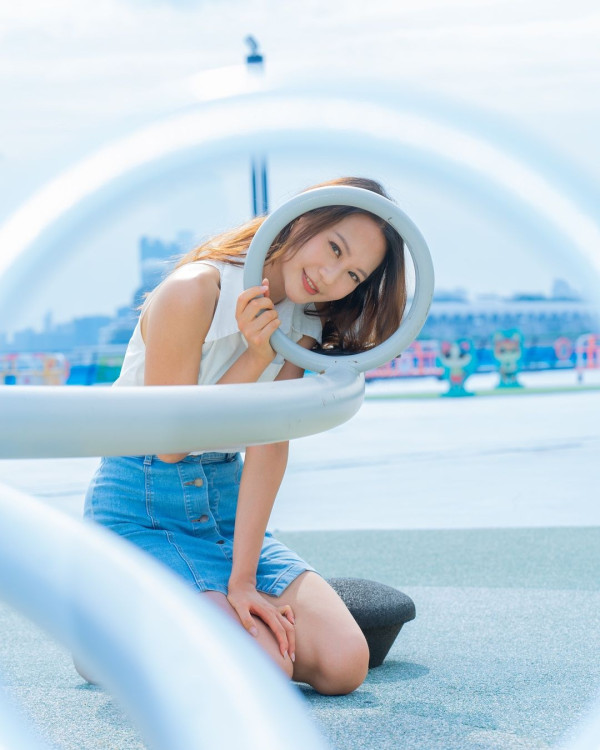 前無綫⾸席主播離巢後獲委任廉政公署委員 知性美形象獲網民激讚女人味十足