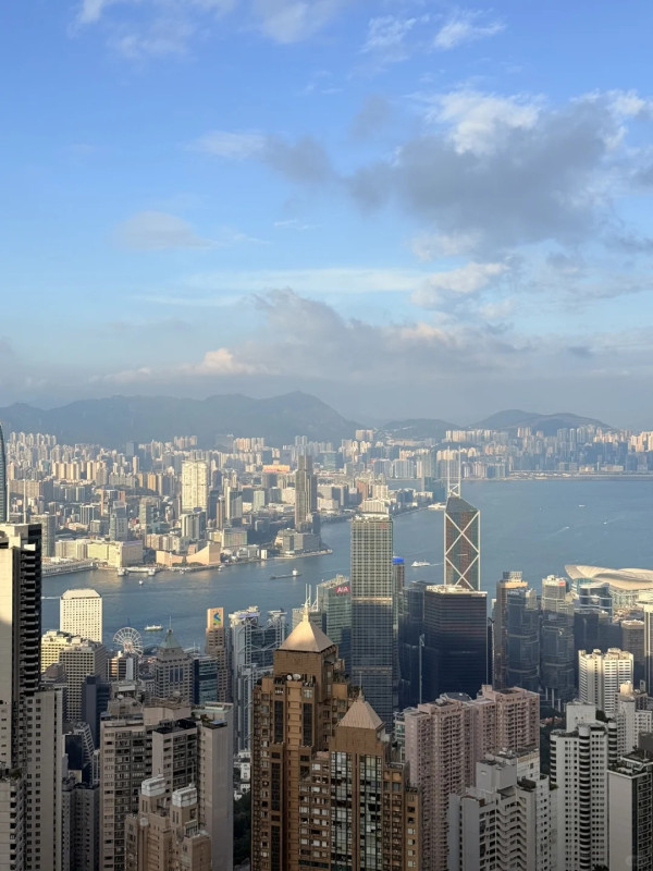 小紅書湧現新移民香港做「炒散」怪象！搵現金出糧 網民嘲：港人要失業 