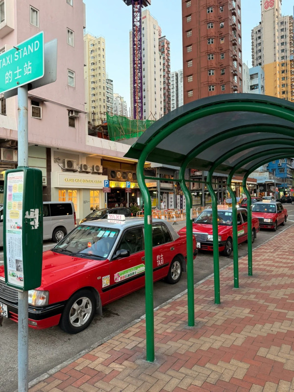 小紅書湧現新移民香港做「炒散」怪象！搵現金出糧 網民嘲：港人要失業 